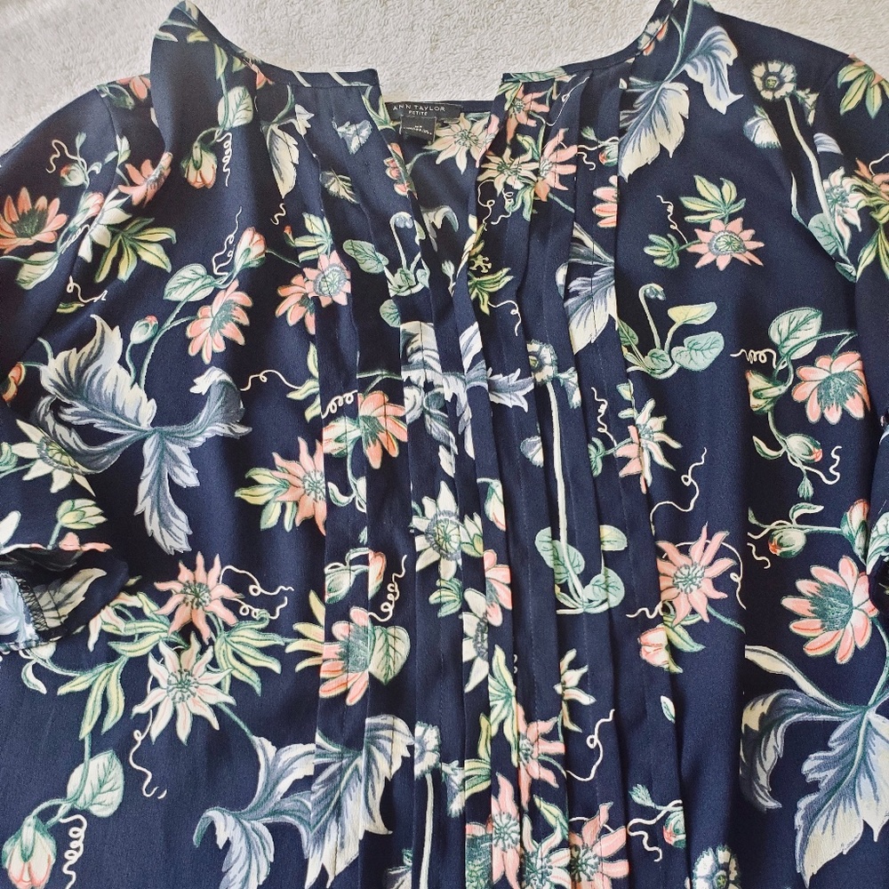 Ann Taylor Navy Blue Blouse - Picture 6 of 8